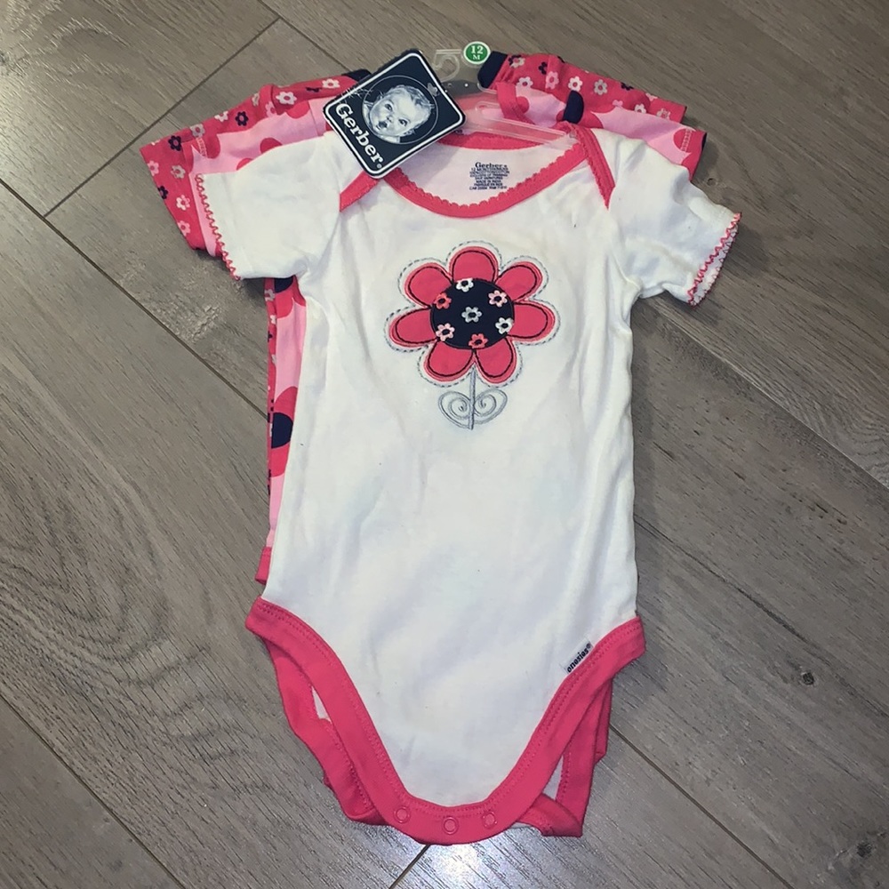 NWT Gerber Pink Flower Onesies x3